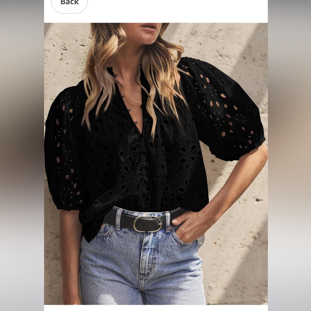 Nwt black pretty garden top